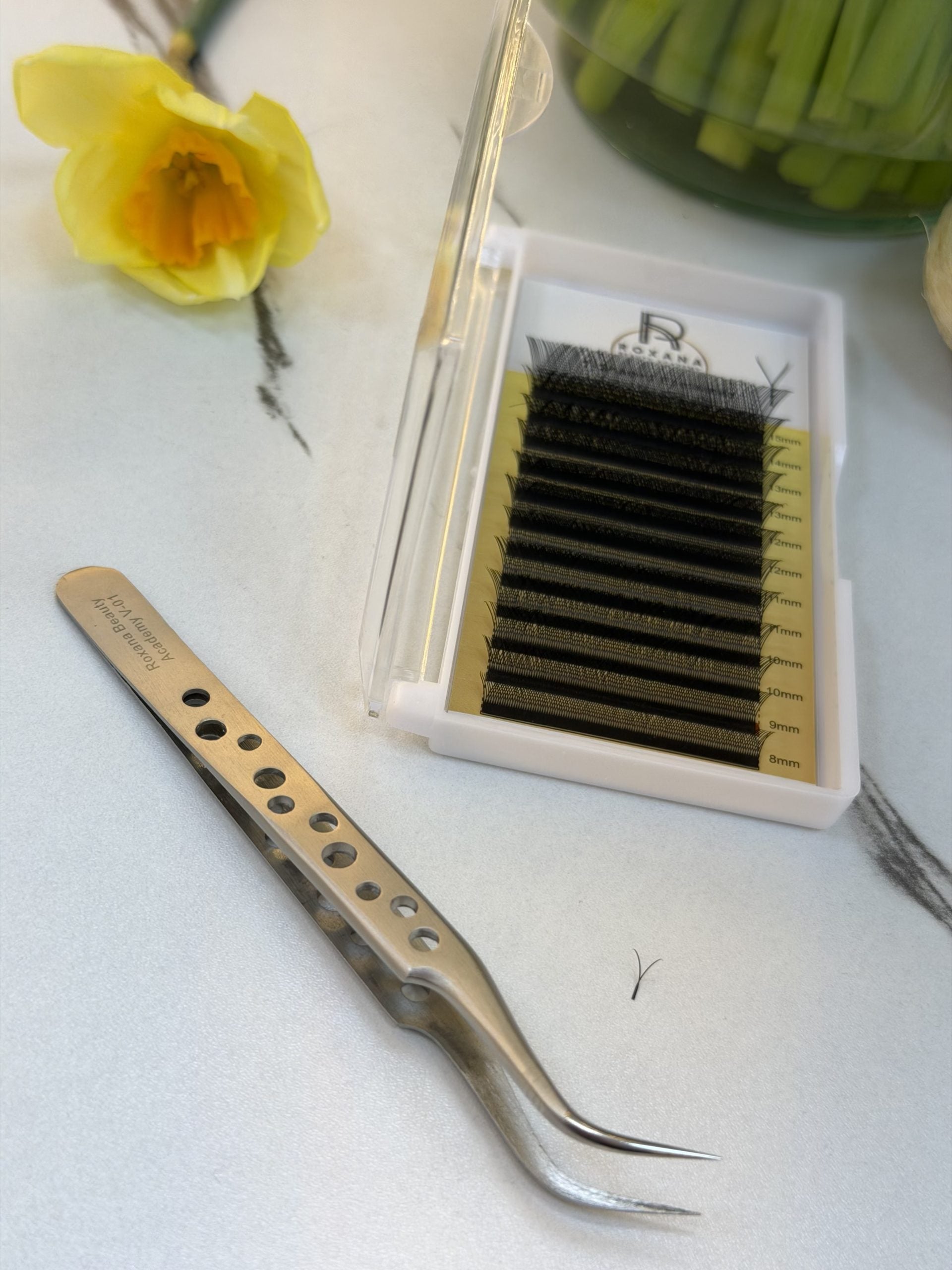 2Y Eyelash Extensions 0.07 – 4D Volume (Double Layer) image 1
