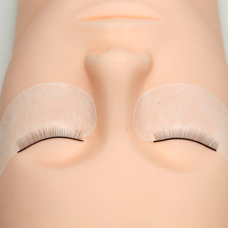 Lash Mannequin Head with 5 Pairs Practice Lashes (Copy) image 3